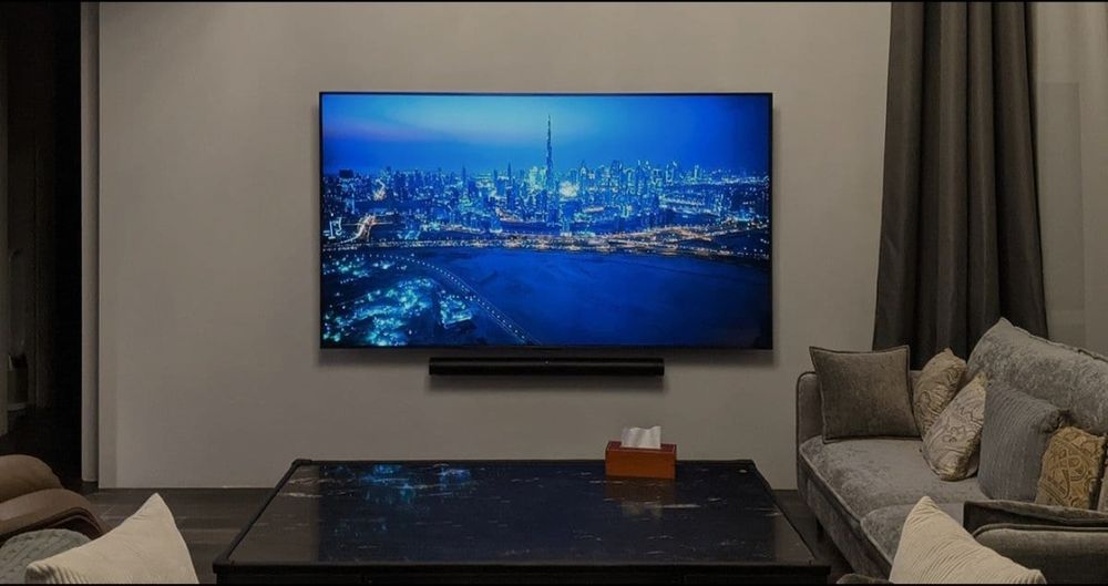 Установка телевизоров кронштейны профессиональными инструментами