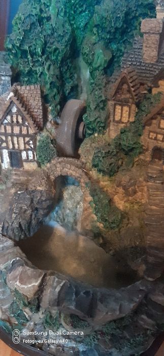 Fântâniță  curgătoare decor