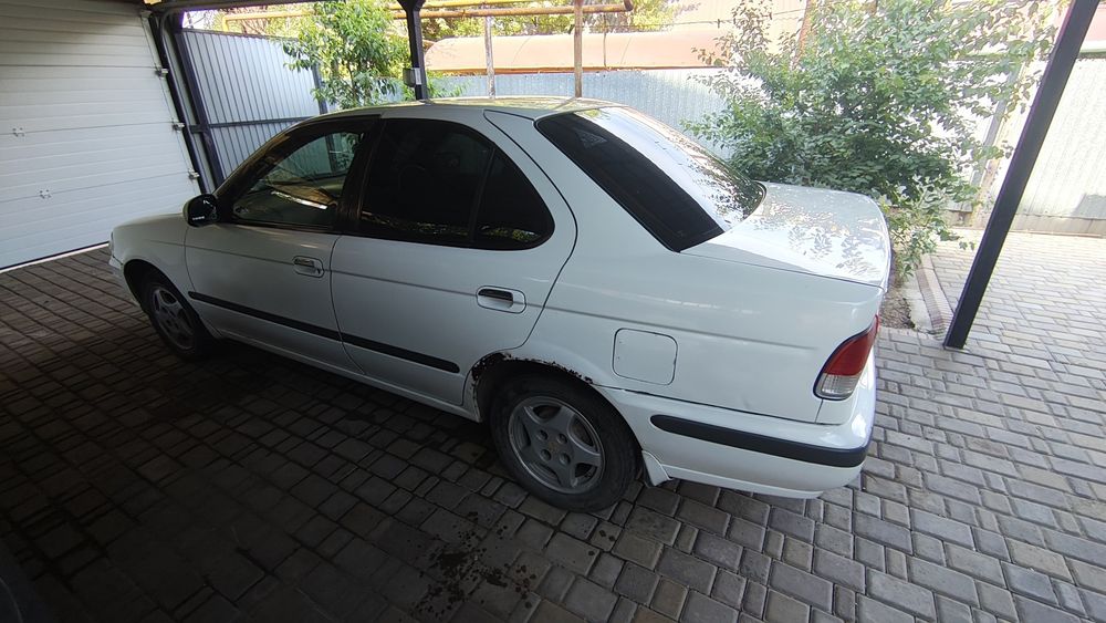 Nissan Sunny 1999г.в.