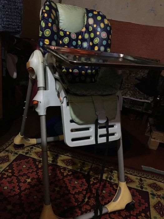 Срочно продам стульчик для кормления ребенка в хорошем состоянии