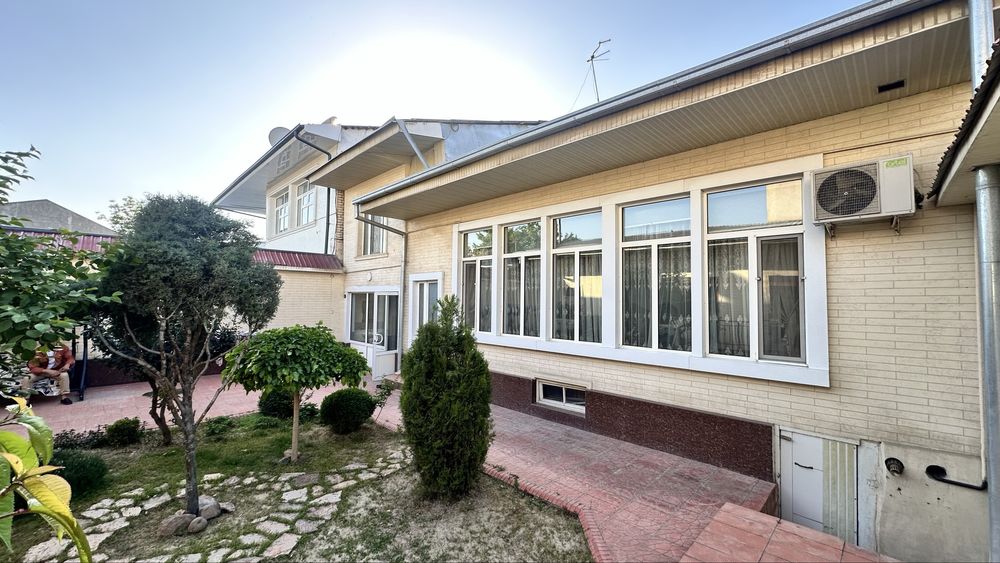 Продаётся в Думраобод, напротив школы 131 (Vosiq International School)