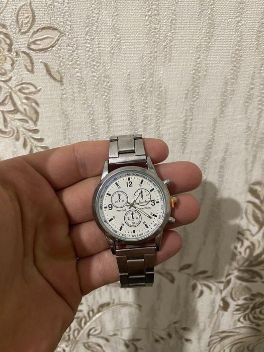 Продам мужские часы