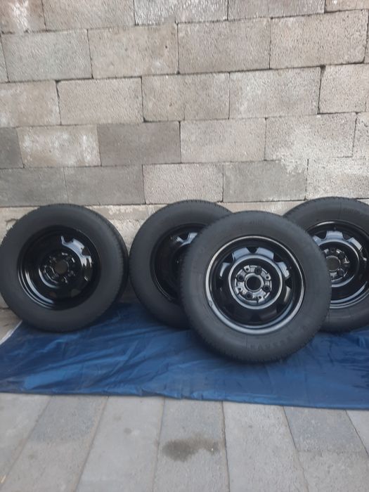 Шины с дисками на ауди