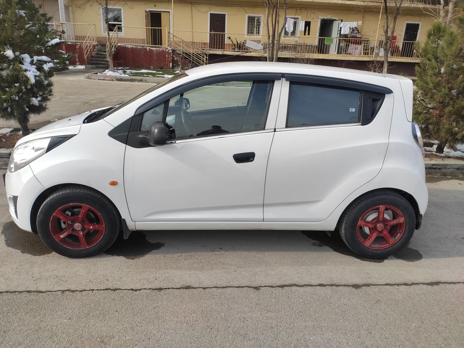 Спарк автомат 2012. Пробег 118000.