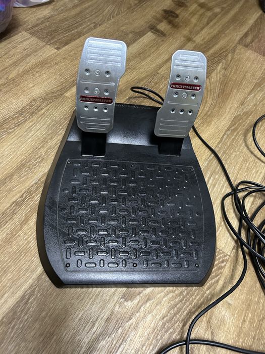 Продам руль Thrustmaster 300gt rs 900 градусов оборот