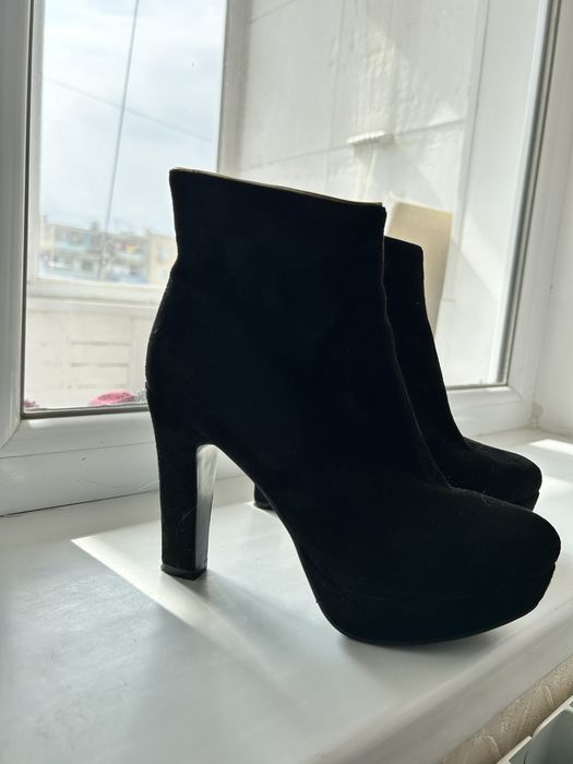 Замшевые каблуки 37 размер