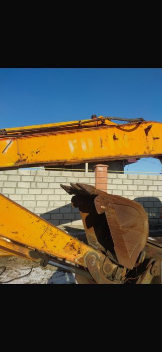 Экскаватор колесный