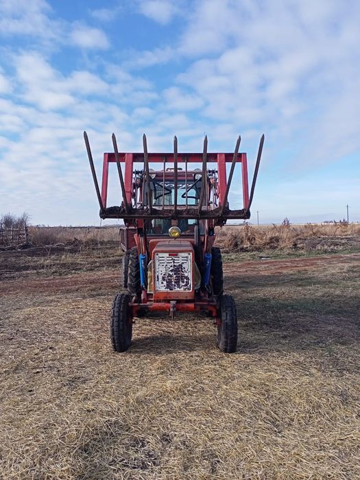 Продам Трактор т25