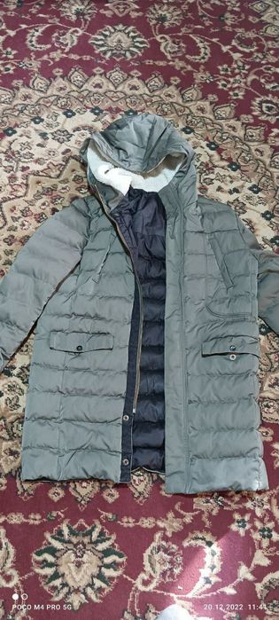 Эркаклар курткаси сотилади