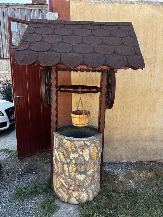 Vand Fantana de gradina cu inel de beton