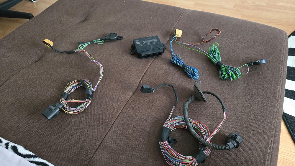 Sistem complet Senzori Parcare OPS + Autopark VW Passat CC 2009 Modul 1T0919475L