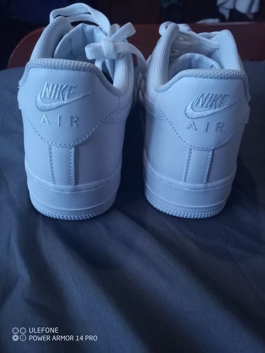 Продавам маратонки NIKE AIR