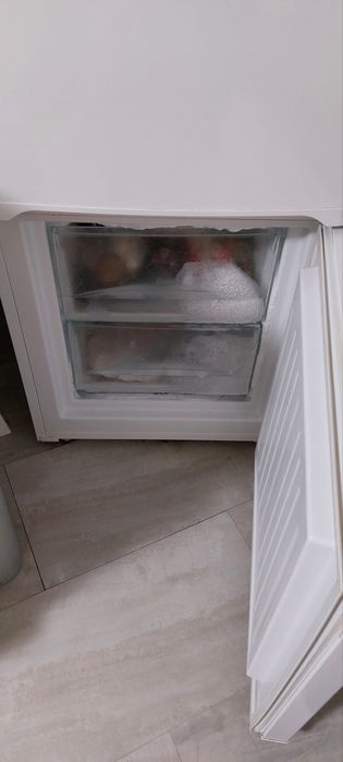 Холодильник LIEBHERR