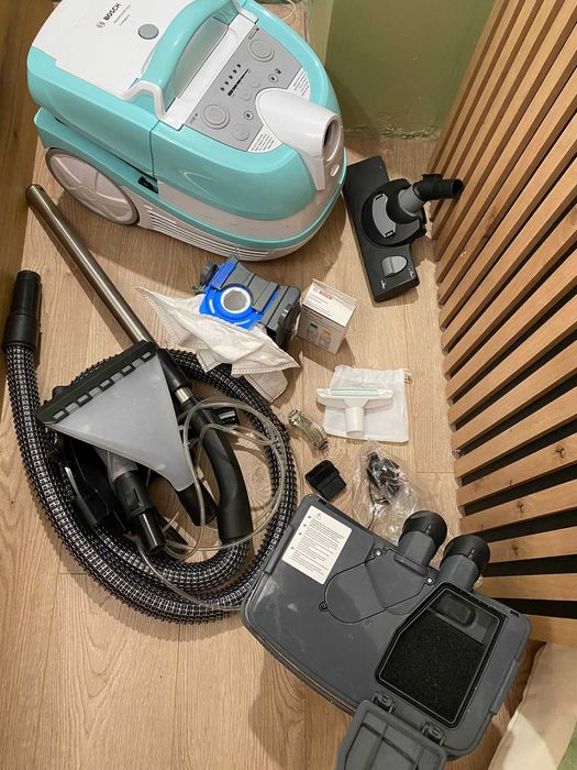 Прахосмукачка BOSCH SERIES 4