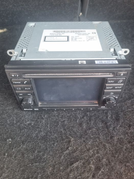 Vând radio cd cu navigație si card memorie 2012 nisan qaskai
