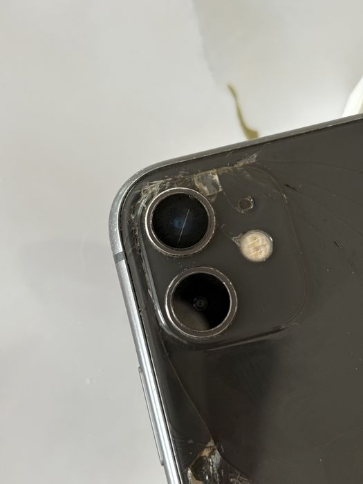 iPhone 11 64GB Айфон 11 64ГБ