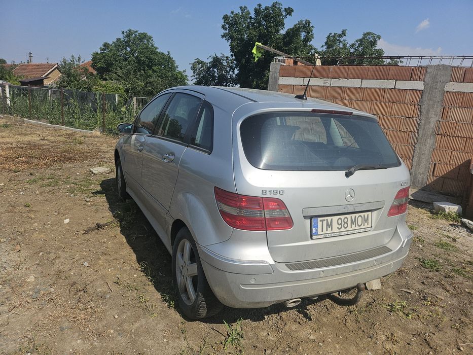 Vand Mercedes B180