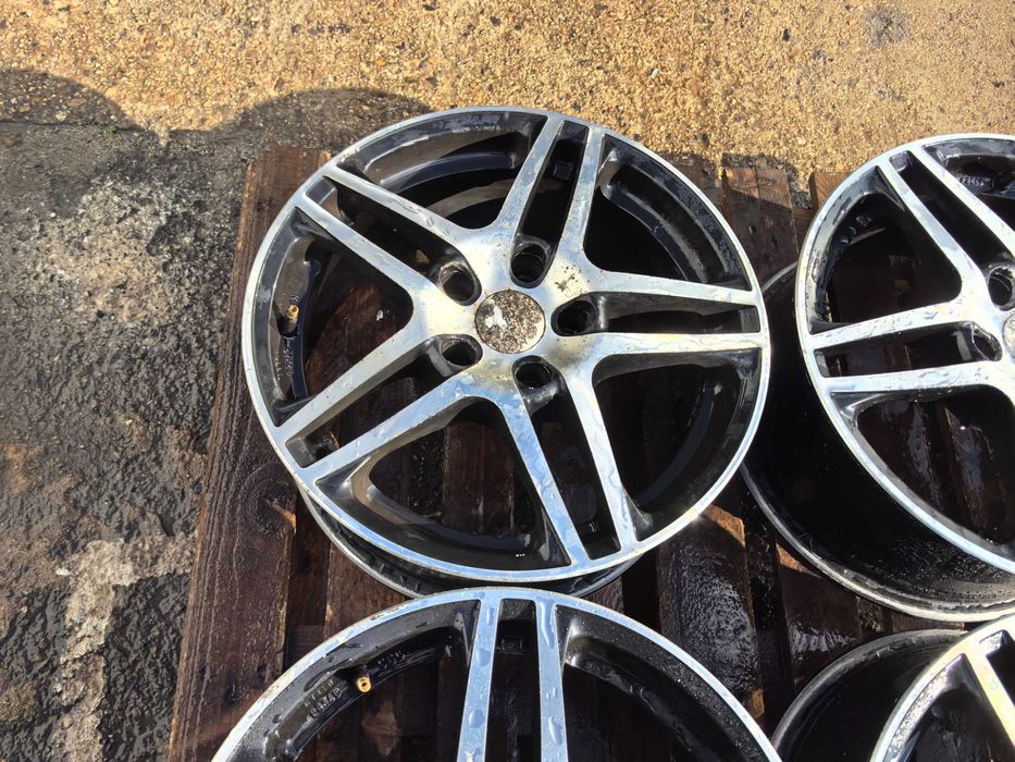 16 цола 5 х 112 мм Фолксваген / Ауди / Мерцедес / Шкода - 7 Инча/ ЕТ35