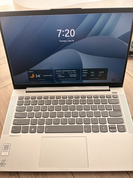 Lenovo notebook. Core i5 。16gb 512gb