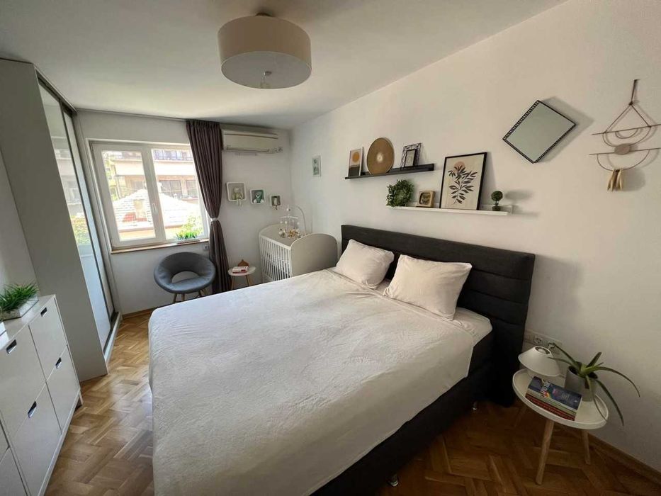 Продава се Тристаен апартамент в Пловдив, Младежки Хълм - 100 кв.м за 893 €/кв.м - Снимка #6