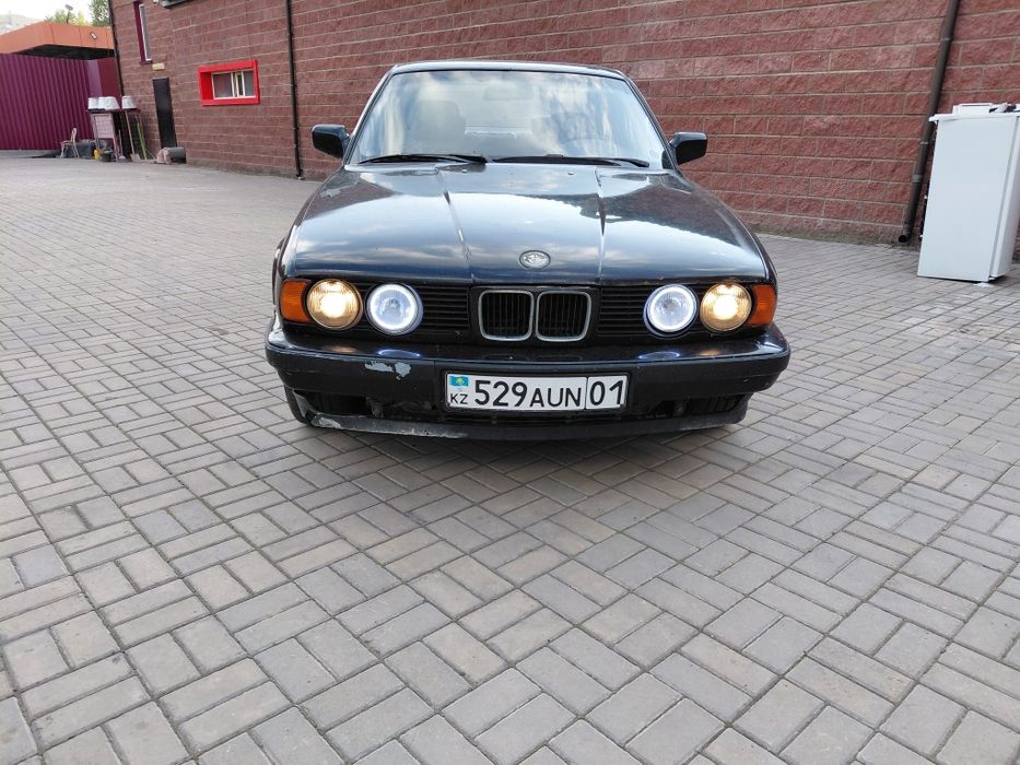 Бмв е34 525, автомат