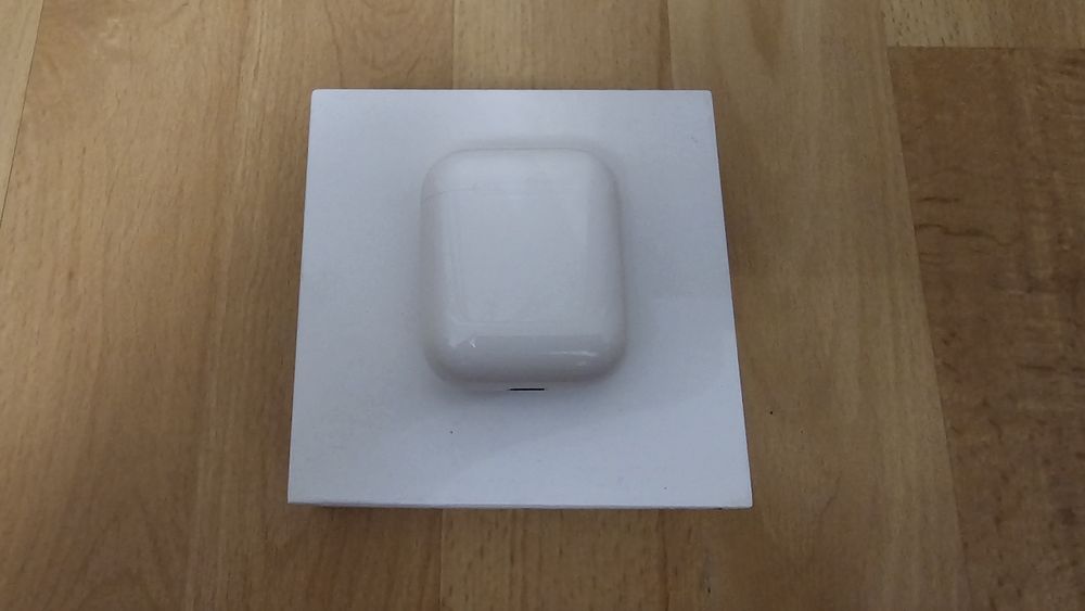 Apple Airpods 1 gen (Оригинал)