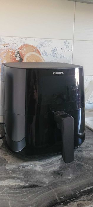 Friteuza cu aer cald Philips HD9280/90 Airfryer Essential Collection