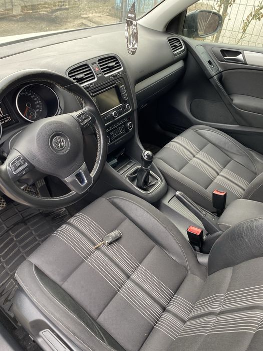 Se Vinde Golf 6….