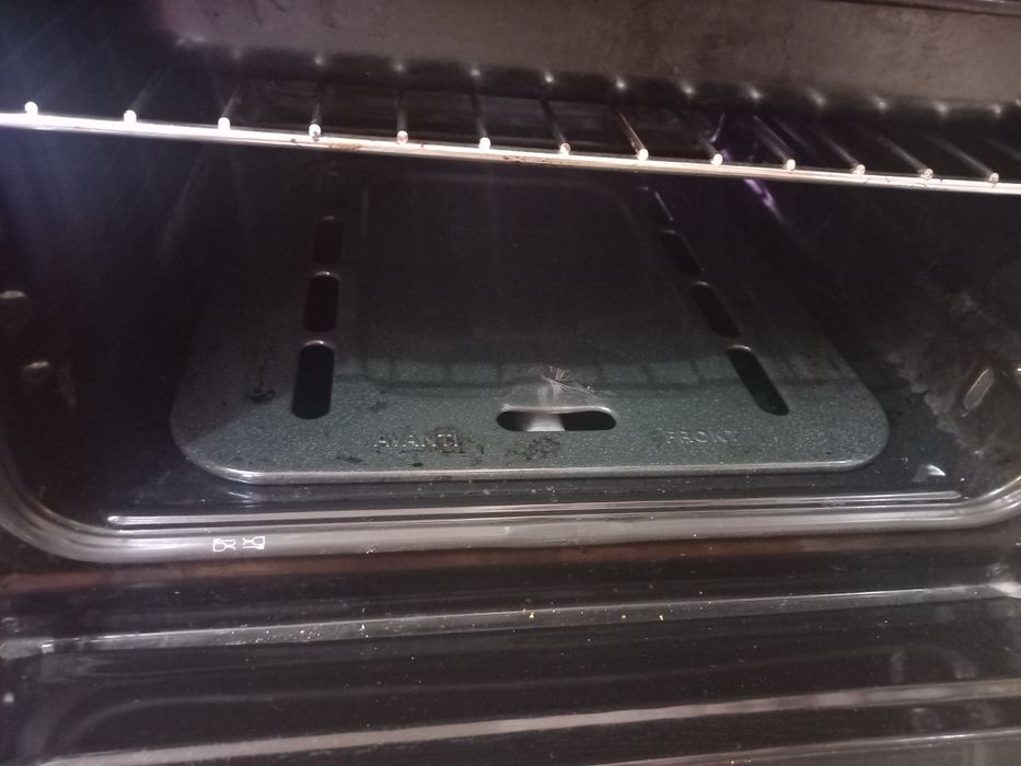 Продам газовую плиту