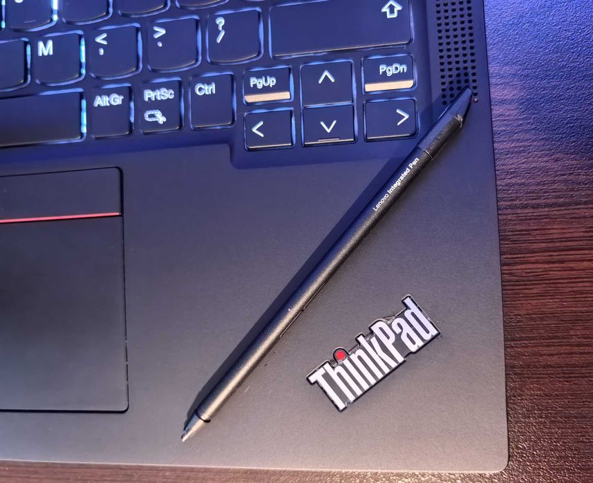 2 in 1 Lenovo ThinkPad X13 Yoga Gen 4 LTE