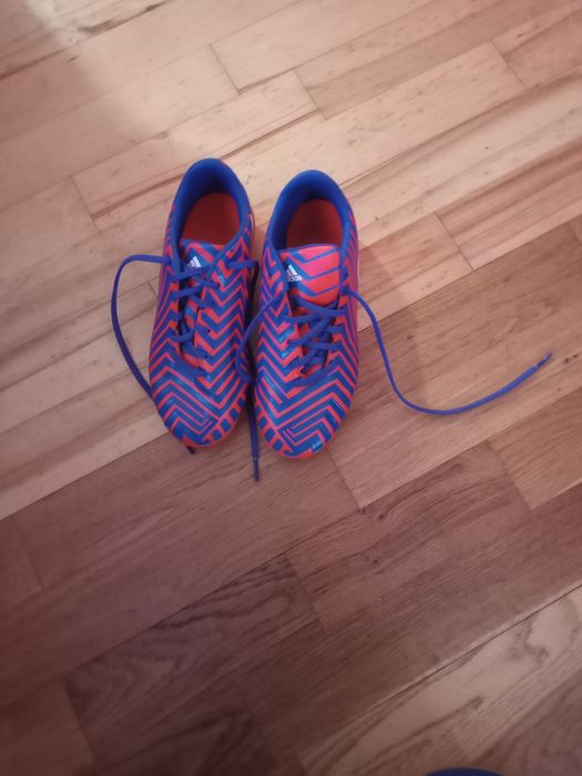 Бутонки футбол Адидас номер 36