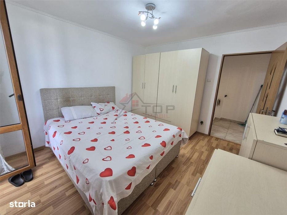 Apartament 3 camere Decomandat - Podu Ros