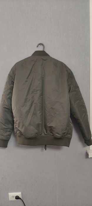 Ветровка мужская бомбер