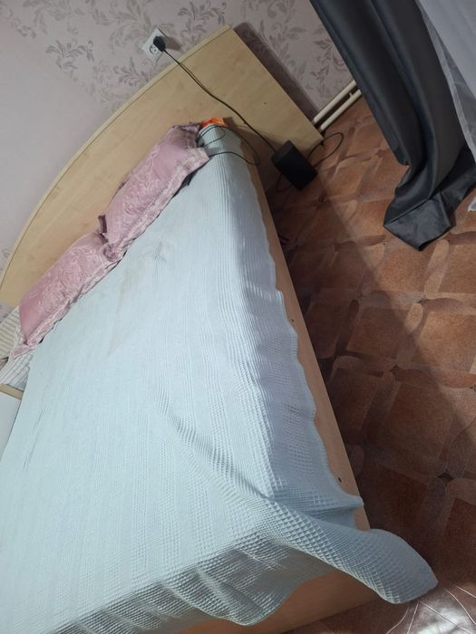 Продав кровать 160 на 200