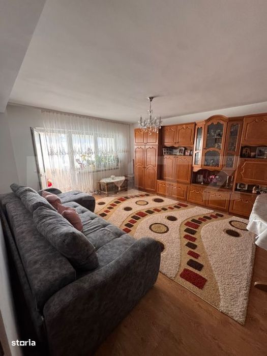 Apartament 2 camere, decomandat, Obcini