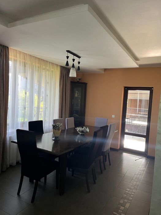 Casa de Inchiriat Maracineni