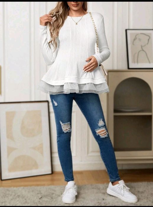 Бяла блуза за бременни