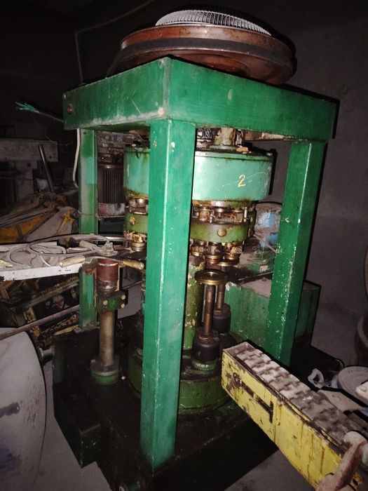 1 litrlik bonka Krishna yopadigan aparat