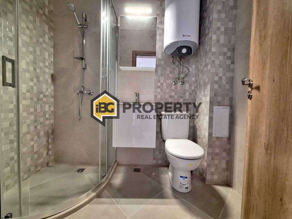 Двустаен апартамент с двор в кв. Виница