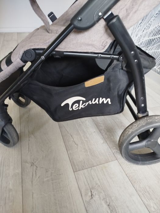 Продается коляска Teknum