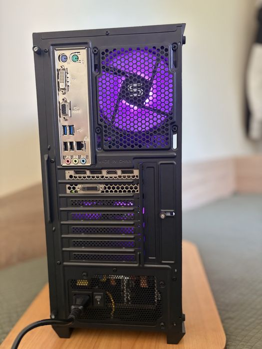 Бюджетен Геймърски компютър за 1080p-gtx1080/i7/16gb/1TB