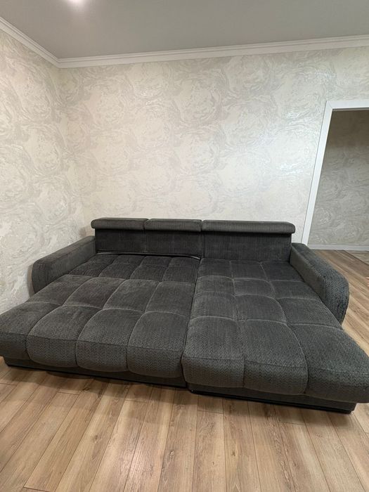 Диван мягкий комфортный