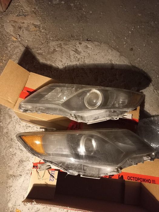 Продам фары на Camry 50