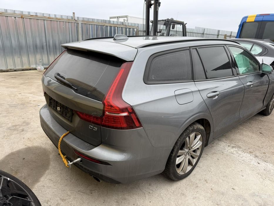 Volvo V60 D3 2.0d 2020г на части