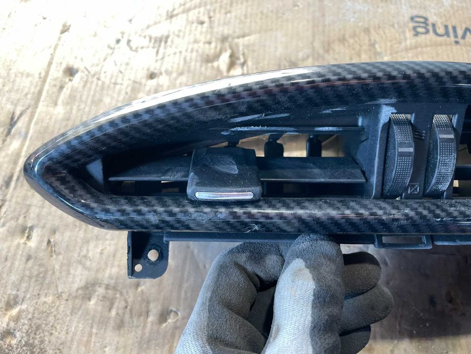 Вентилационна Решетка Парно 66110CA110 Toyota GT86 2018 Subaru BRZ