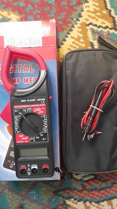 clampmetru de masura amperaj,voltaj,etc