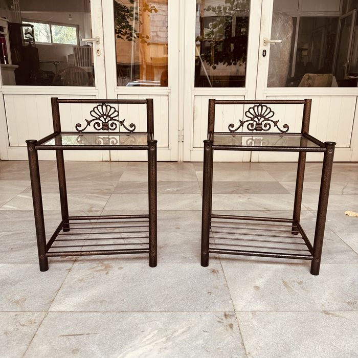 Комплект 2 метални масички от 90-те със стъклен плот