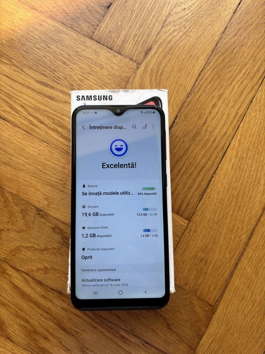 Samsung Galaxy A20e de 32  Gb Dual  Black