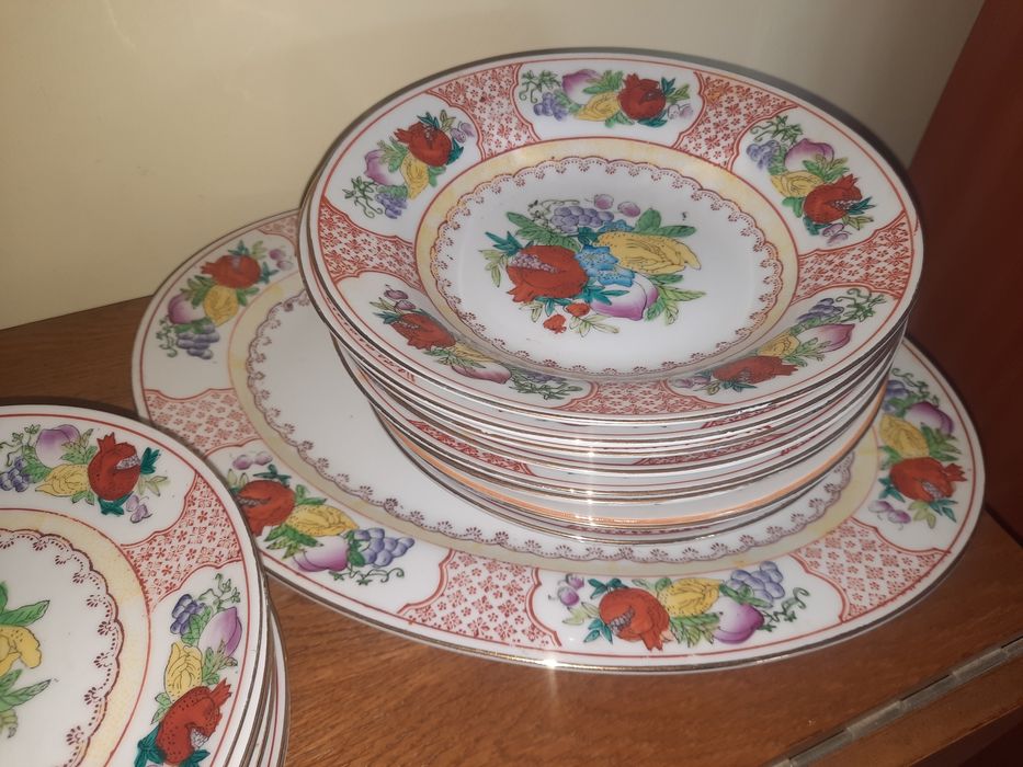 Serviciu de masă porțelan chinezesc vintage