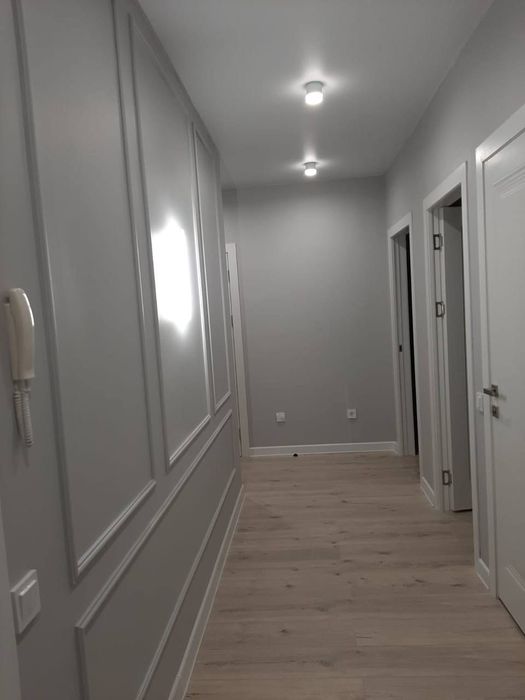 Девушку на подселение